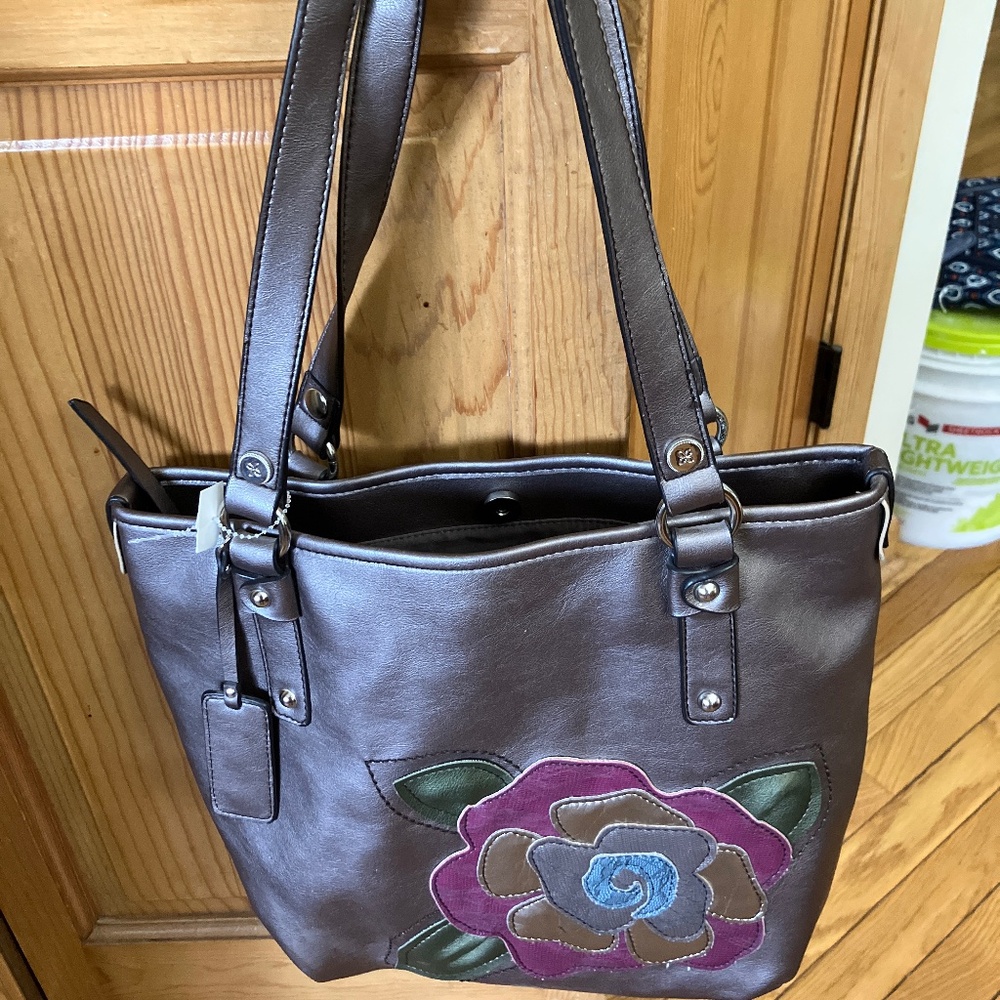 NWT Bronzed All leather Relic Tote